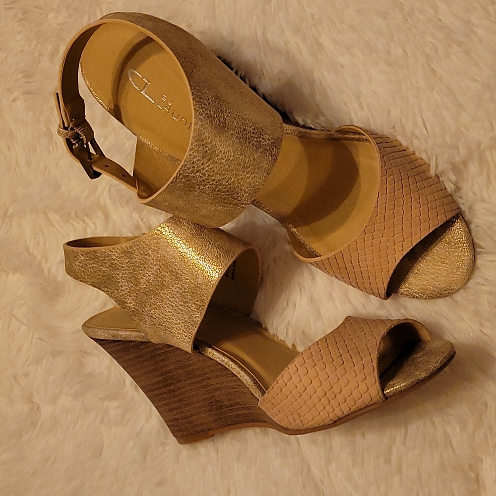 Chinese Laundry Wedge Sandals
